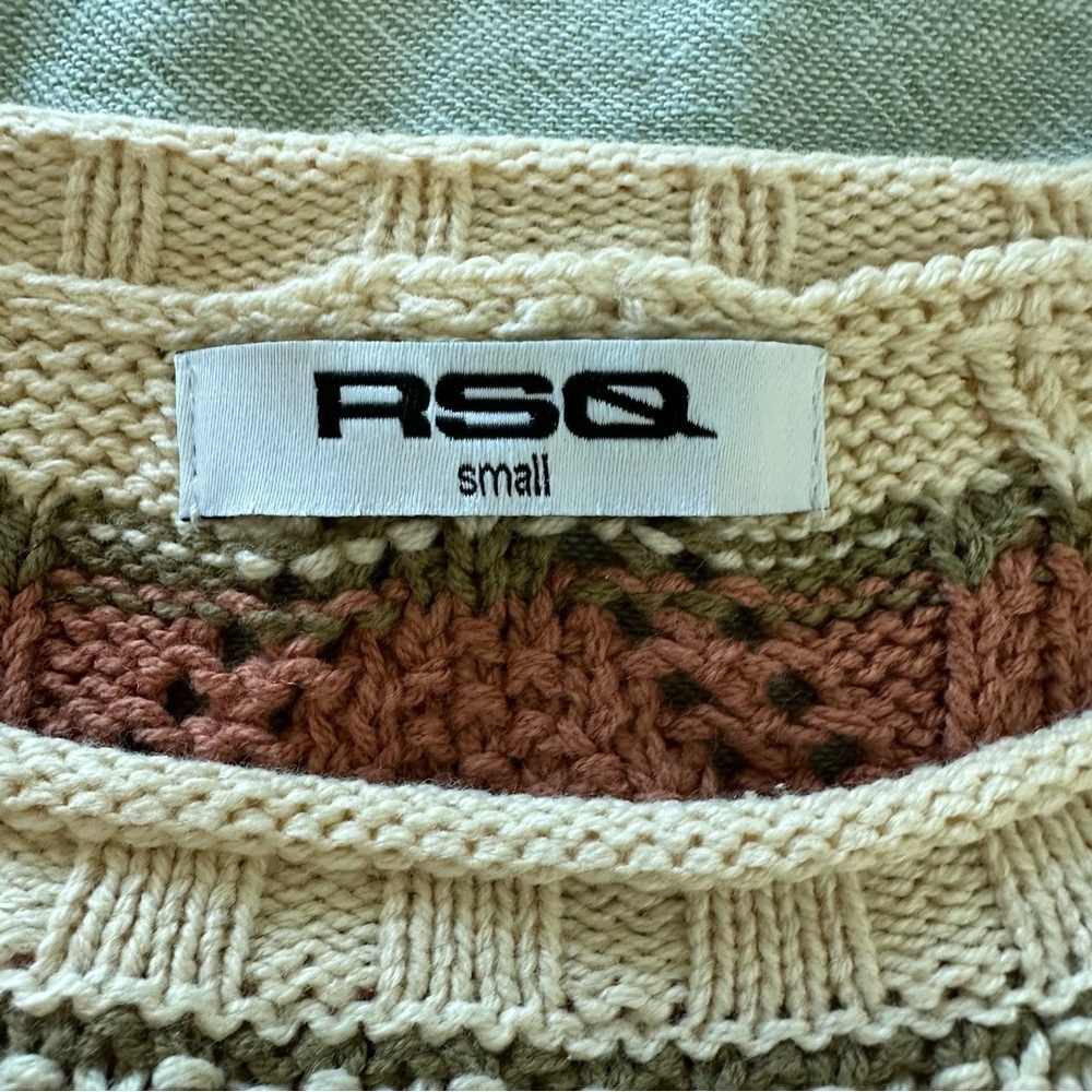 Tilly’s RSQ Women’s Striped Knit Cropped Sweater Size S NWT - Picture 4 of 8
